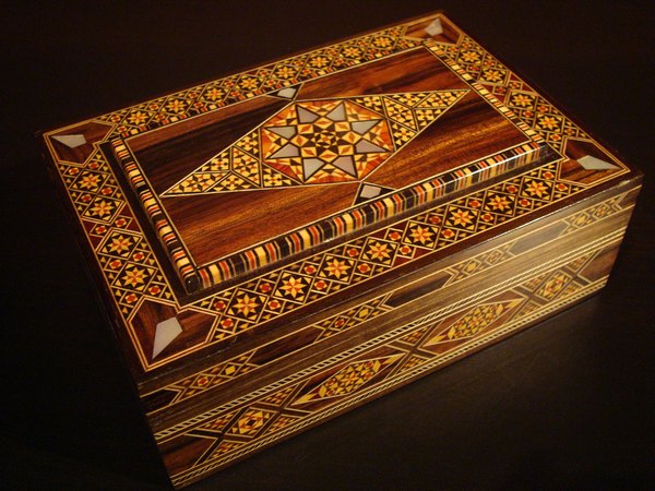 Антикварные шкатулки