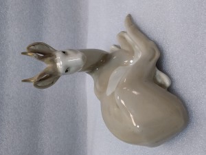 ,, Олень ,, Гжель { скол} 1960 годы  цена 400 руб