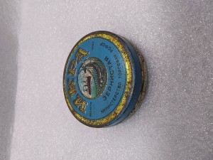 Жестяная банка маленькая ,, Икра,, 1960 год. Цена  400 руб.