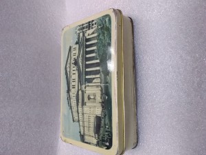Жестяная банка ,, Большой театр ,, СССР 1950-1960 год. Цена  600 руб.