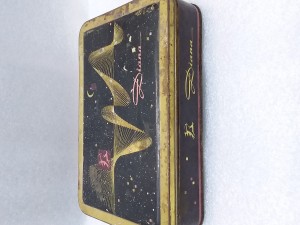 Жестяная банка СССР Прибалтика 1970 год .Цена 400 руб.