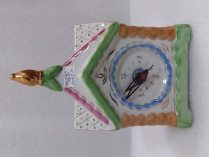 Часы ,фарфор Гжель .цена 1000 руб.