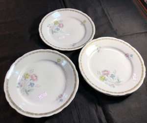 Арт 22-19 Тарелки десертные, фарфор, ГДР. 1500 рублей